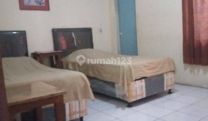 Dijual rumah tinggal dan rumah kost di Karawang Jl dr Taruno  2