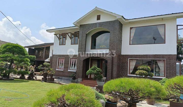 Rumah Villa Korea Di Lembang Full Furnished  2