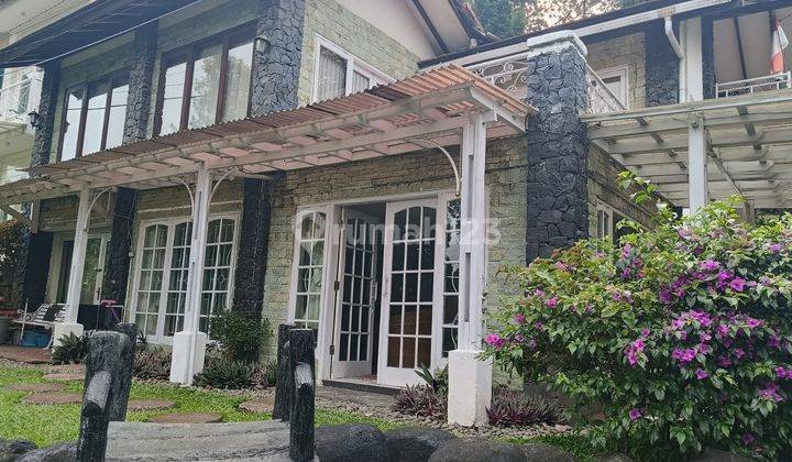 Villa Bagus Semi Furnished di Villa Istana Bunga 1