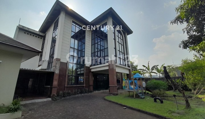 Rumah Kantor Strategis Main Road Setraduta