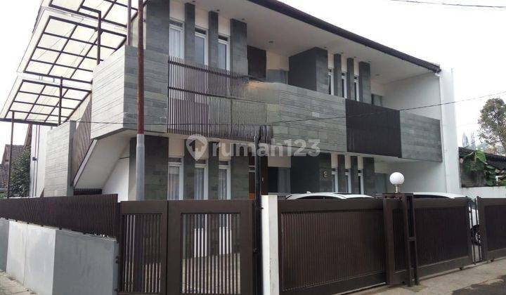 Rumah Paviliun Minimalis 4 Pintu Lembang Di Bandung 1