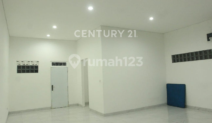 For Rent New Shophouse and Residential House in Sangkuriang Cimahi