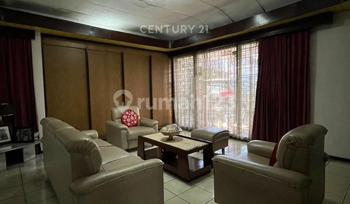 Rumah Semi Furnished di Mainroad Setiabudi Bandung
