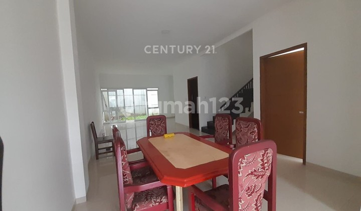 New Minimalist Modern House 2 Units in Budisari 2