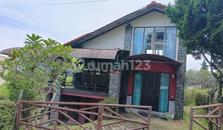 Rumah Villa Istana Bunga Lembang Di Bandung