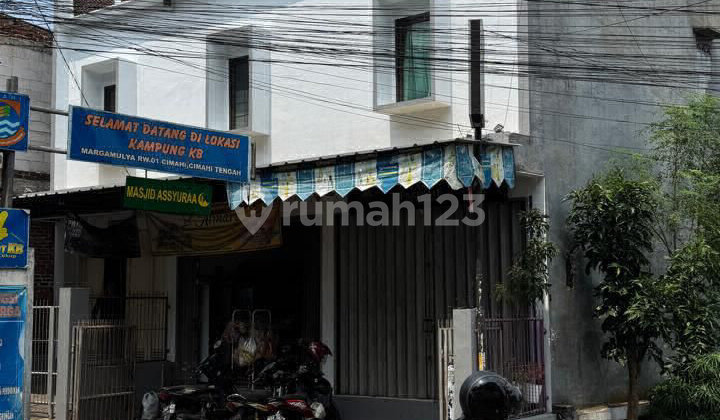 Active Boarding House Currently Running in Cihanjuang, Cimahi, Bandung Active Boarding House Currently Running in Cihanjuang, Cimahi, Bandung