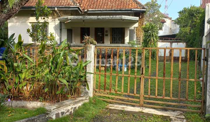 Rumah Heritage Cipunegara Cihapit di Bandung Kota Rumah Heritage Cipunegara Cihapit di Bandung Kota