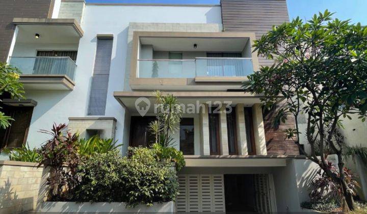 Rumah Mewah Dalam Townhouse Di Pejaten Jakarta 1