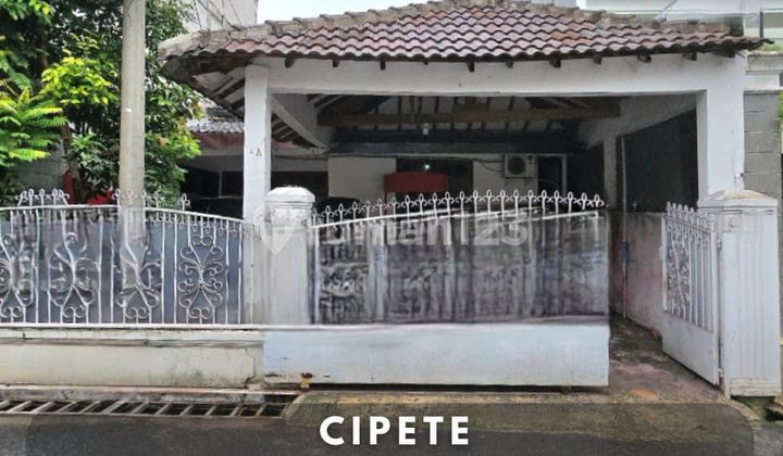 Rumah Lama Dan Nyaman Di Cipete Jakarta  1