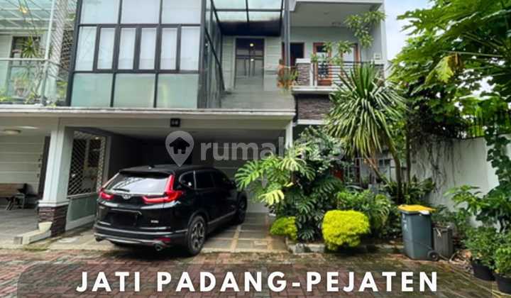 Rumah Cantik Dalam Townhouse Di Jati Padang Pasarminggu