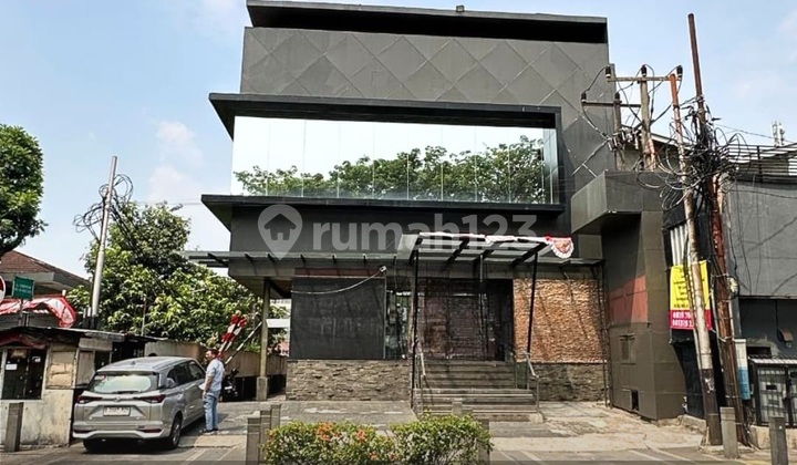 Gedung Komersil 3 Lantai Area Kemang Raya Jakarta Gedung Komersil 3 Lantai Area Kemang Raya Jakarta