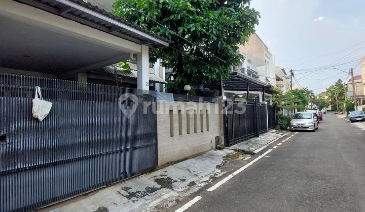 Rumah Cantik Siap Huni Area Pondok Indah Jakarta Selatan