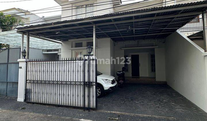 For Rent Rumah Cantik Area Kebayoran Baru 2