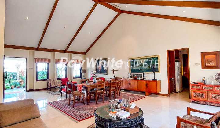 Cozy Tropical House At Premium Area Cipete Jakarta Selatan