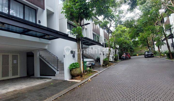 For Rent Rumah Cantik di Serenia Hills Cluster Quantum 1