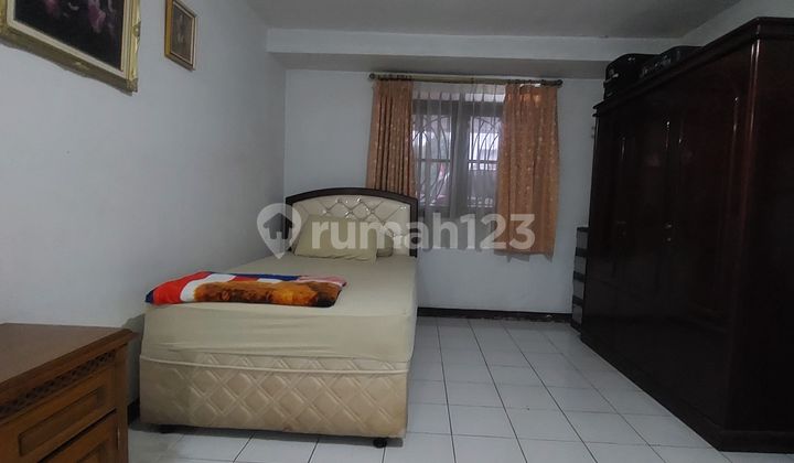 Dijual Rumah Terawat Hitung Tanah Area Jatipadang dalam Kompleks  2