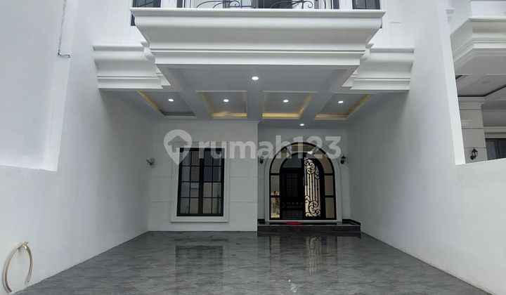 Dijual Rumah BrandNew American Classic dalam Cluster Jagakarsa Jakarta Selatan