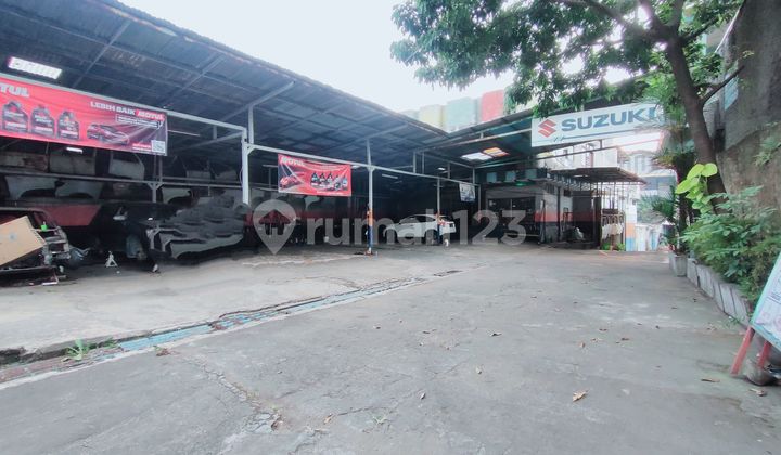 Ruang usaha yang cocok untuk bengkel, ruko, dan kantor Ruang usaha yang cocok untuk bengkel, ruko, dan kantor