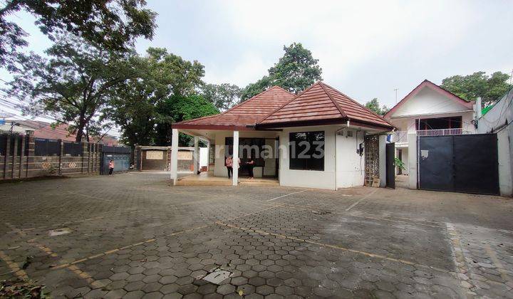 Rumah cocok untuk usaha, cafe, resto, kantor 1