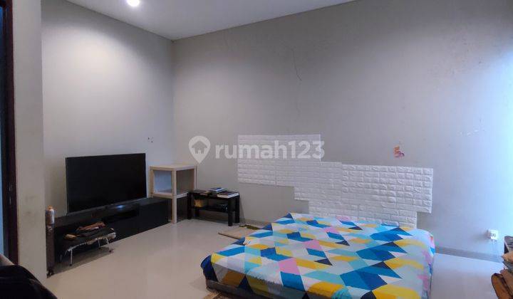 Rumah Dalam Cluster Eksklusif Di Jalan Sukahaji 1
