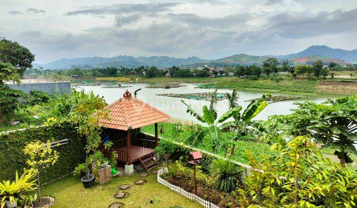 Dijual Rumah Mewah 2 Lantai View Danau Di Kota Baru Parahyangan 2