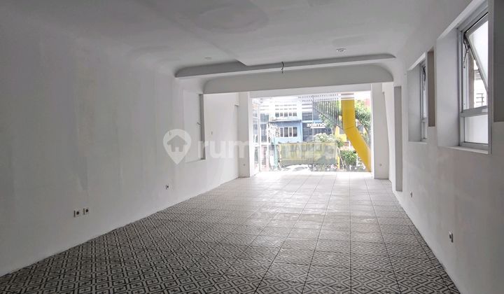For Sale Ready-to-Use Shop House at Paskal Hyper Square