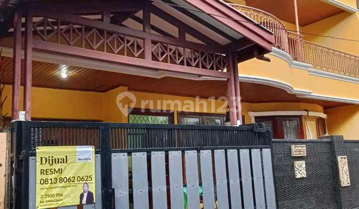 Dijual Rumah Siap Huni Terawat Full Furnished Dalam Kompleks di Durensawit Jakarta Timur