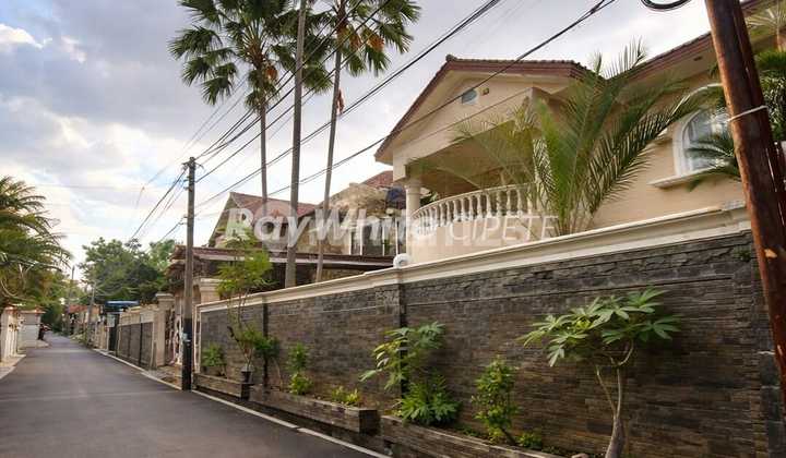 Dijual Rumah Mewah American Classic Design Kemang Jakarta Selatan 2