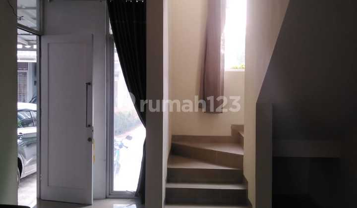 Rumah Siap Huni dalam Townhouse di Ciputat 2