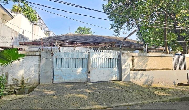 Dijual Rumah Vintage Di Prime Area Kebayoran Baru Jakarta Selatan SHM