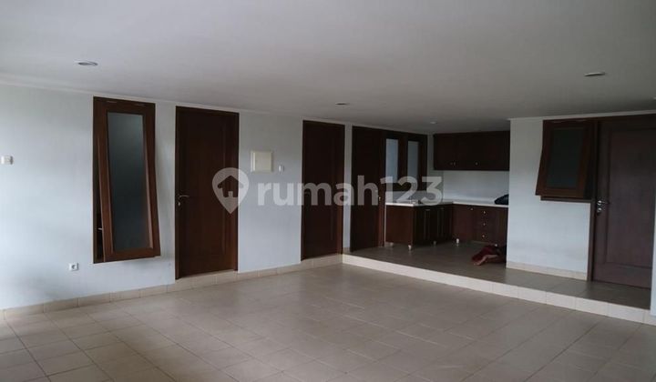 Rumah Cantik Dgn Private Pool Dalam Townhouse di Ampera 2