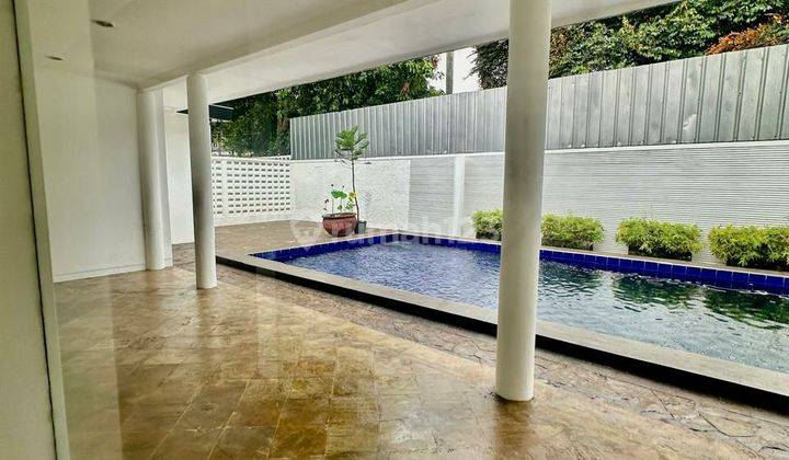 One Storey House At Kemang Timur. Nice House With Swimming Pool And Garden 1