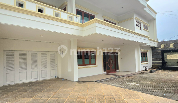 Murah Rumah 2Lt Akses Jalan Lebar di Tebet