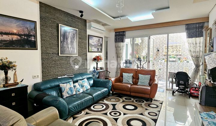 2-Story House Ready to Occupy in a Complex in Fatmawati. Good Access and Flood-Free. 2