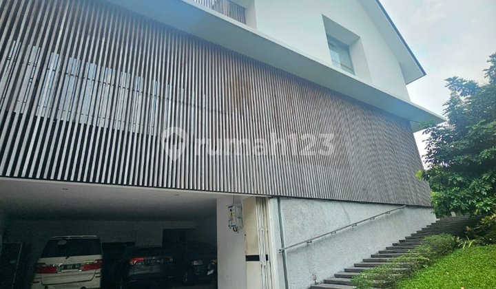 Turun Harga! Rumah Mewah 2 Lt Siap Huni di Radio Dalam 2