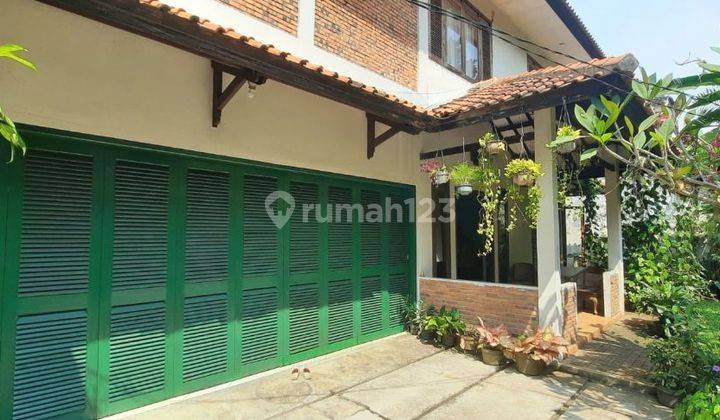 Rumah 2 Lt Di Kawasan Elite Senopati Depan Taman Gaya Klasik Modern Kebayoran Baru 2