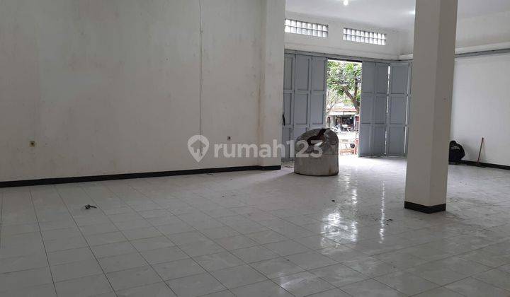 Disewakan rumah untuk tempat usaha di tengah kota 1