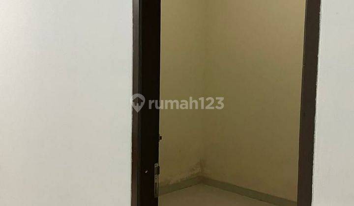 Rumah 1 lantai dikomplek daerah ramai dan siap huni 2