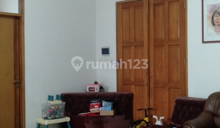 Dijual Rumah 2 Lantai + Ruko Lokasi Startegis 