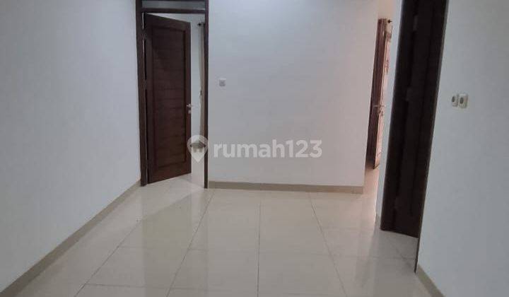 Dijual rumah murah taman kopo indah siap huni sudah furnished 2