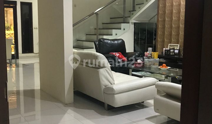 Rumah Modern Minimalis Lokasi Strategis Rumah Modern Minimalis Lokasi Strategis