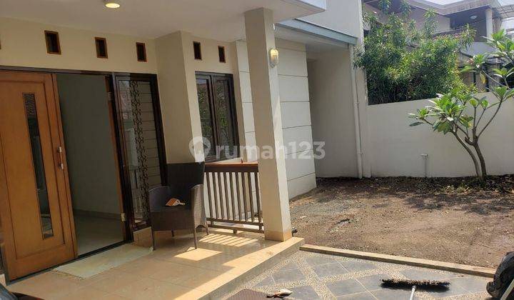 Disewa Dan Dijual Rumah Terawat Siap Huni Semi Furnished 1