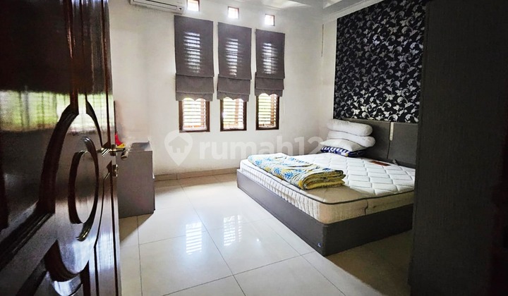 Rarely Available 2-Story Minimalist Houses at Low Prices 2