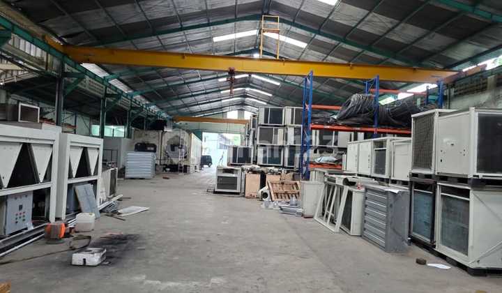 Dijual Gudang Bagus dan Terawat di Holis