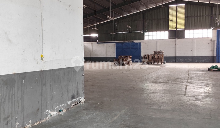 Disewakan Gudang Cocok Untuk Padel Lokasi Strategis Disewakan Gudang Cocok Untuk Padel Lokasi Strategis