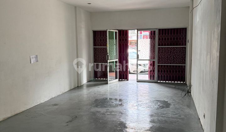 3-Storey Shophouse in a Very Strategic Location, City Center 2
