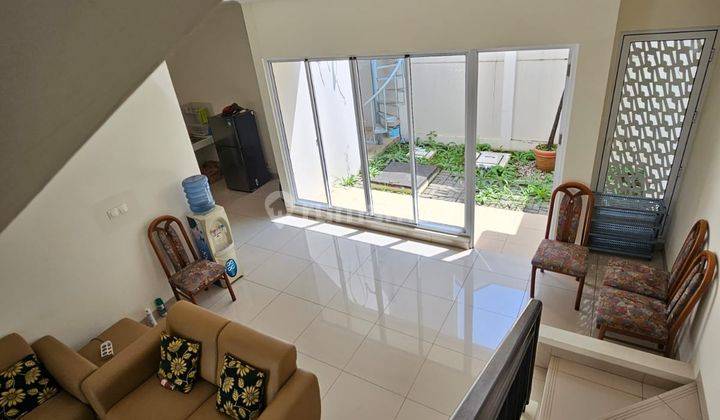 Sewa Rumah Minimalis Bagus di Summarecon Cluster Amanda , Bandung 2