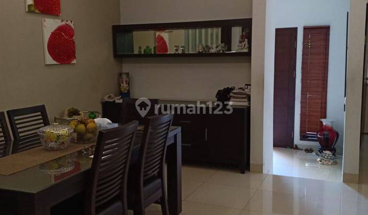 Jual Rumah Furnished Tengah Kota di Jl. Muara Baru , Bandung 2