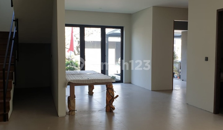 Di Jual Rumah Bagus Kota Baru Parahyangan Jalan Ratna Kencana