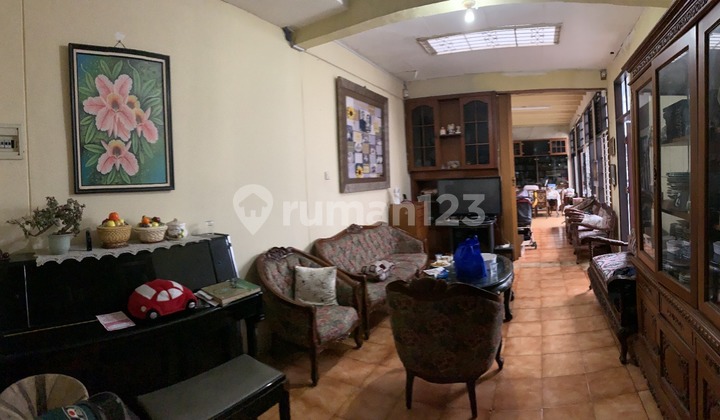 Jual Rumah dan Tempat Usaha Bagus Sayap Dago, Jl Tengku Angkasa 2